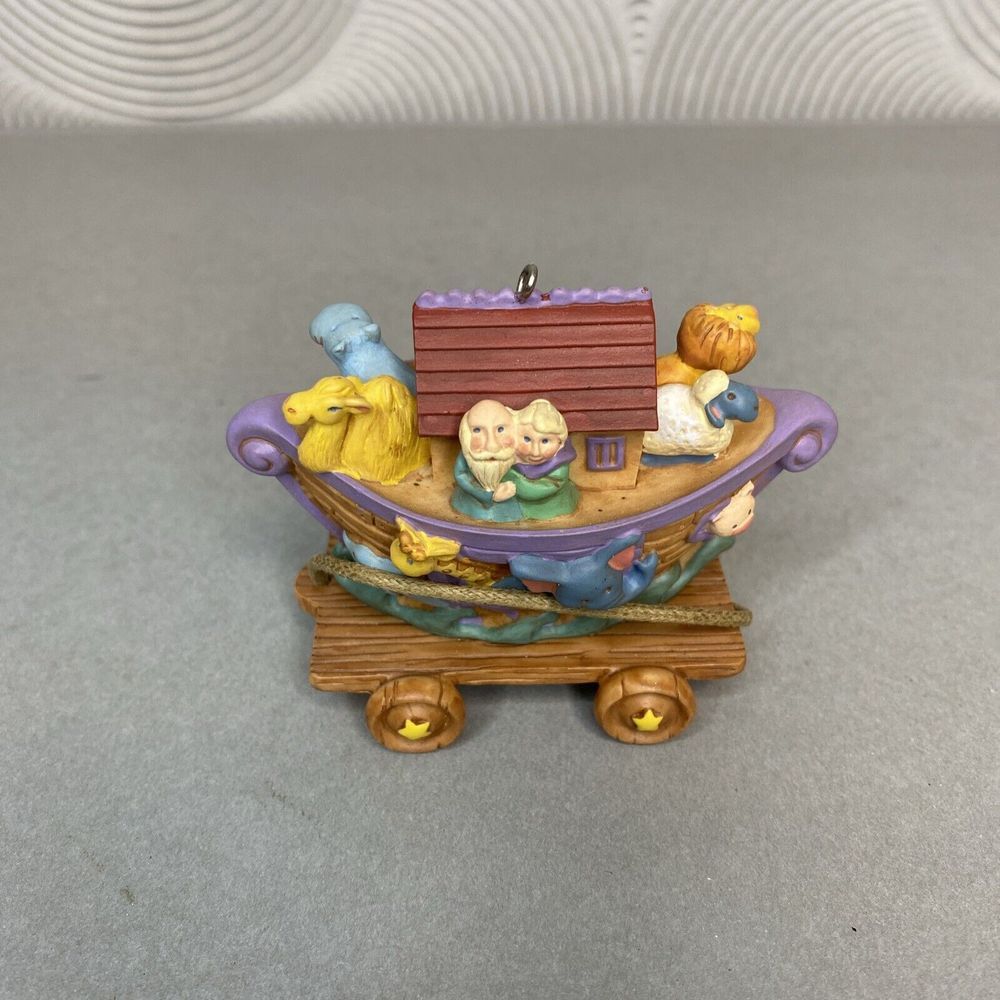 Hallmark Keepsake SAFE IN NOAH'S ARK Christmas Ornament‎ with box Dated 2000 New - Picture 2 of 11